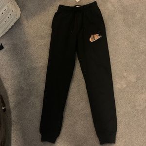 Womens Black Nike Sweatpants xs